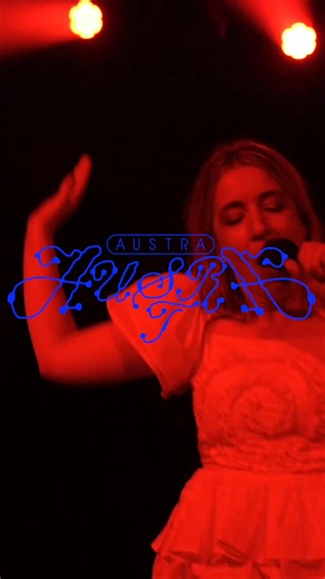Chin Up Buttercup 🌀 le nouvel album d'Austra disponible. | Austra
