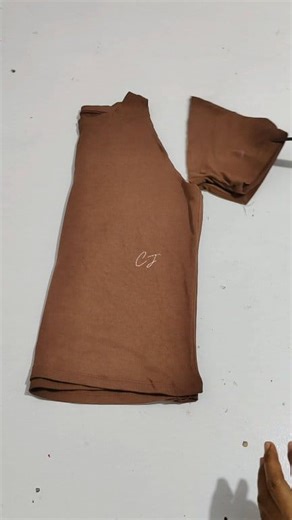 408K views · 3.7K reactions | Easy cutting unused t-shirt into aprons #fblifestyle #diy #tricks | CJ | Facebook