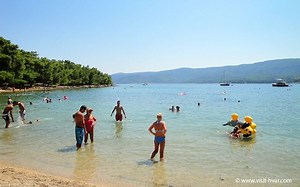 Hvar Beach of the Week: 2. Soline, Vrboska - Total Croatia