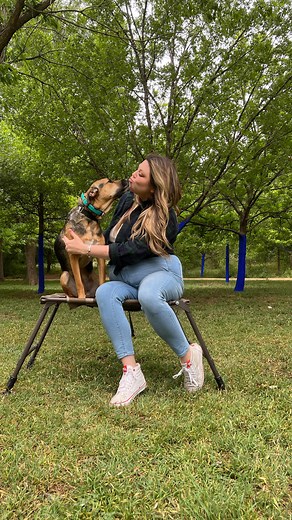 All about CEDAR GRANULES: Wondering what cedar granules are, and how they can help solve your bug problem? Our cedar granules naturally repel bugs by interfering with their pheromones, chemicals they use to navigate, mate, search for food, and regulate bodily functions. We highly recommend adding cedar granules to your outdoor space all year long, but especially during the summer months when bugs are at their worst. In addition to being family friendly and pet-safe, cedar granules are also eco-f