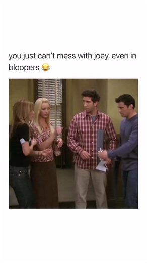 Lisa page on Instagram: "Follow for more Here's the name below⬇️🍿 . Scary Movie 4 After Cindy Campbell is widowed, she moves into a haunted house next door to her friend Tom Ryan. As she tries to figure out who or what killed the house's previous resident, Cindy and Tom discover that an alien invasion is happening across the world. The aliens, led by a tripod, reveal they are invading the earth to kill the person who shot the horse in the film "The Village." Cindy's friend Brenda Meeks, who was