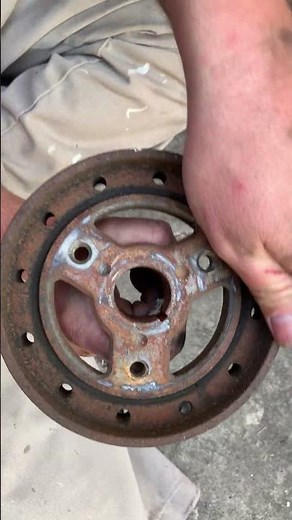 How to identify a bad harmonic balancer