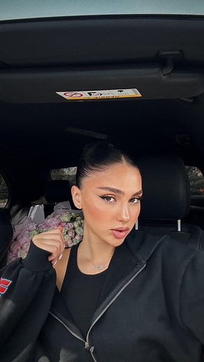 алашка笠 on Instagram: "@alashka13 мир замер)"