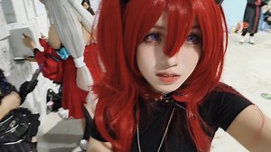 给我玩明日方舟！