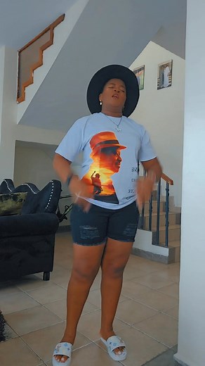 Have you listened to my tribute song to Enigma #piny_okuyo by Aqueeno CHOGO? Nakuambia utaipenda but you'll not control your tears while listening to it.😭😭😭😭 Rip Agwambo okeugi Oneya chuna liet ok mul gi lwedo.💔🕊 Nairobi we're coming like never before. Friday 7th November, Las Vegas Saika stage Kagundo road. Saturday 8th November, Timeless anthems Album launch at Utalii Library Ground. Don't miss.🔥🔥🔥🔥 Sunday 9th November Don Me Lounge Kibra Nairobi. #The_Survivor 👸 | Aqueeno Chogo