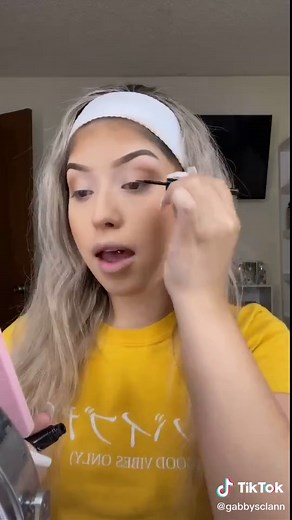 Dama Divina🤍 #xyzbca #fyp #foryoupage #maquillaje #beauty #trending #jennirivera #soyunadamadivina #makeup