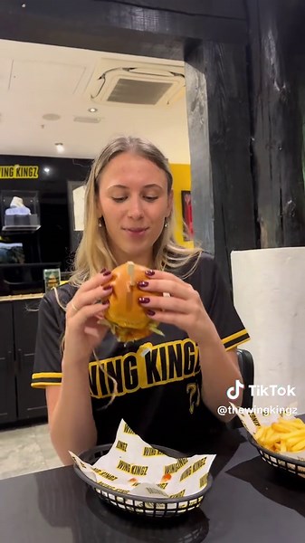 Unexpected Plot Twist in Customer Service Experience