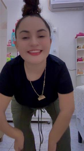 Videos de 👑REYNITHA👑 (@reynitha_5033) con “Arte En Mi - Rocio Crooke”