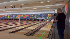 Yall were wondering how it’s used. Here you go. And now the next batch is available. Order yours today but beware it’s for an end of March shipment. #affordablebowlingtools #tenpindoctors #easybowlingstats #bowlifi #turbogrips #BowlerX | JR Raymond