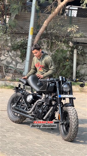 Amazing Custom Mods | Classic 350cc (Bullet) full Modified 😳😳😱 . . #reels #explore #reelsinstagram #modified #bikemodified Bullet modified Modified bullet... | Instagram