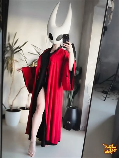 MollyRedWolf on Instagram: "Shaw! 🪳 #silksong #hollowknight #hornet #cosplay #viral"