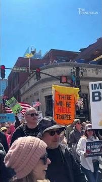 'No Kings' protest draws huge crowds in Nashville