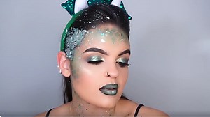 Bold Glam Peacock Look: Halloween Makeup Tutorial