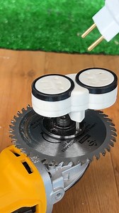 101K views · 159 reactions | Genius technique made to remove the disk from the grinder #tools #diy #tips #hack | Ryan Myers Spearfishing | Facebook