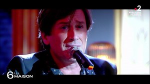 Pause musicale dans #6ALaMaison avec un live de Thomas Dutronc : “Le petit jardin” 🎵 http://bit.ly/6alamaison | C à vous