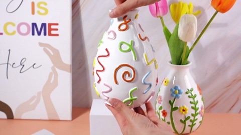 2 Pcs Colored Flower Vase Set Lines Vase Flowers Vase for Modern Home Decor Cute Small Vase for Centerpieces Modern Ceramic Vase for Home Living Room Office Decor