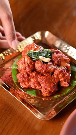 Ammakai on Instagram: "Soft Neer Dosa and spicy Ghee Roast- together, Amma’s favourite approved addiction! 🤌🏻 [Ammakai, neer dosa, ghee roast, addicted trend, Bandra’s new obsession, Karnataka Cuisine, Bastian Hospitality]"