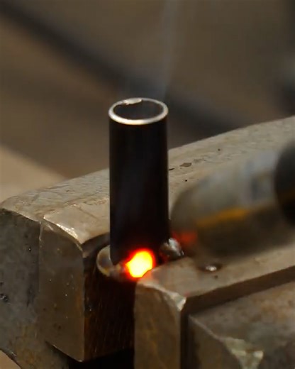 DIY Cordless Caulking Gun | DIY & Crafts