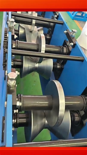 Metal plate forming process with strength and precision. #MetalFabrication #IndustrialWork #popular