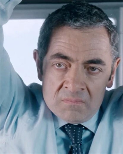 Mr Bean's Legendary Iron Crotch Skill Train Scene in Johnny English Reborn