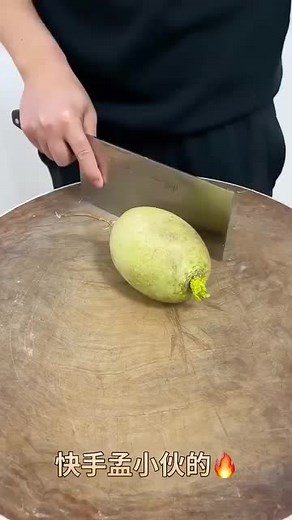 amazing men catting fruits 😋