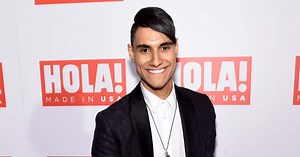 'X-Factor Australia' star Emmanuel Kelly says Kelly Clarkson inspired him to take up music