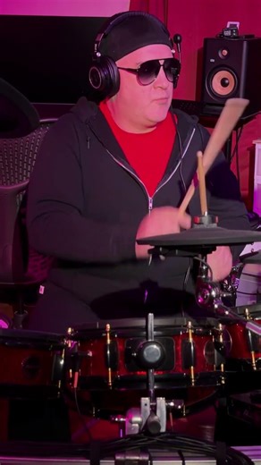 No Pressure. Just Steve Stevens Shredding - Solo | Billy Idol - White Wedding Drum Cover
