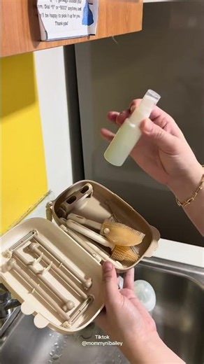 Baby bottle brush set storage box