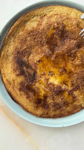 My 2 ingredient pancake recipe is still going strong after it went viral nearly 2 decades ago. I used to make this for my kids when they were toddlers in place of a pancake made with grains (although I do love my buttermilk buckwheat pancakes on occasion). Blend 2 eggs with 1/2 banana and pour into a hot buttered frying pan and cook gently until golden brown on both sides. That’s it! Just 2 ingredients! Today I doubled the quantity and did 4 eggs and 1 banana for my breakfast! 😜 Add desired top