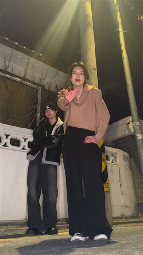 Drop It Down: A Trendy Dance Showcase