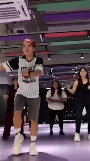 Dance choreography basic steps for fitness purpose only:)at Anytime Fitness Vista Mall Taguig.