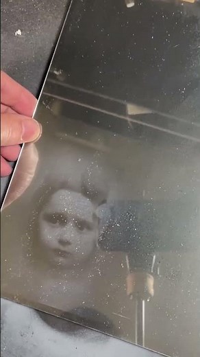 DIY Make A Haunted Mirror