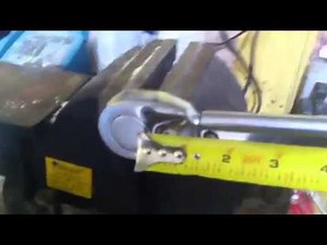 Testing a torque wrench