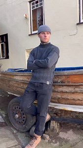 5 0 S H A D E S O F B A Y (Pre-Order Now) A Gansey fisherman’s jumper to go with everything in your wardrobe! Knitted from 100% British Wool this gorgeous Gansey Jumper is the traditional pattern of Robin Hood’s Bay and one of the two colours we chose when we launched this iconic staple back in 2017. British Wool British made Bloody warm Built to last Available to Pre-Order now and will be shipped by Mid December at the very latest to guarantee you receive in time for Father Christmas trying to 