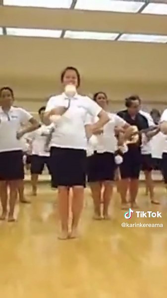 Traditional Maori Poi Dance Performance and Culture