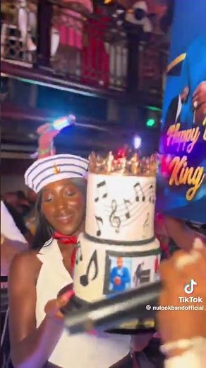 Happy Birthday artiste Arly larivière #enjoy