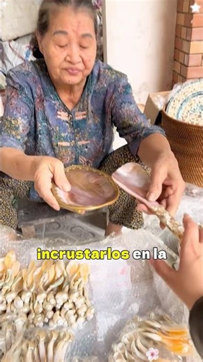 Have you ever used tableware made of seashells?#shell #tableware #beautiful #amazing #usa