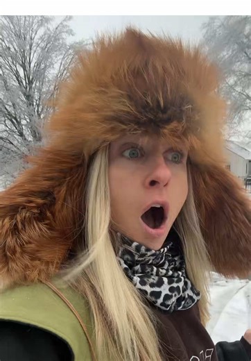 🐒❄️🔨👀 praying Gods protection, provision, and favor over you all #snowpocalypse #snow