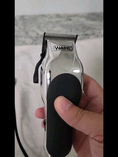 How to Oil Wahl Blades Before Using. #clippers #blades #oil #hair #trimmer #barber #Wahl