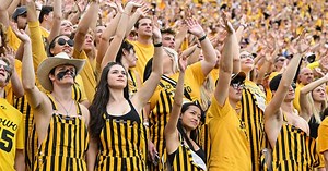 LOOK: Hawkeye Wave featured in EA Sports College Football 2025 trailer