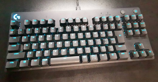 【Logicool G PRO X レビュー】サクサク爽快な青軸！最強に使いやすいゲーミングキーボード。 | ガジェビーム