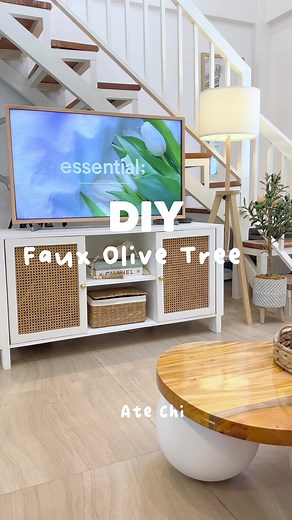 DIY Faux Olive Tree! 🫒 Easy and affordable 😉👌🏼 #fyp #atechi #diyolivetree #teamputi #teamkahoy #homeimprovement #diyproject