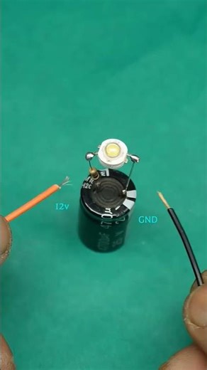 LED, capacitor aur basic electronics