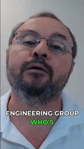 Solutions Engineer: Who Do They Report To?