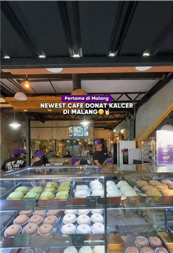 Cafe Donat Kalcer Pertama di Malang