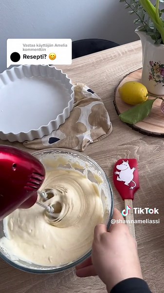Vastaus käyttäjälle @Amelia OMENA-TOSCAPIIRAKKA 🍏🥧 AINEKSET: 4 kananmunaa 5dl vehnäjauhoja 2 tl leivinjauhetta 1 1/2dl dl sokeria 2dl maitoa 100g voisulaa 2-4 omenaa viipaloituna päälle Toscakuorrutus: 100g voita 1dl sokeria 1/2dl kuohukermaa 100g mantelilastuja 1rkl vehnäjauhoa #tiktoksuomi#ruokatiktok#tiktokreseptit#fyp#foryoupage#fypシ#fypシ゚viral#viral#sinulle#sinullesivu#easyrecipe#