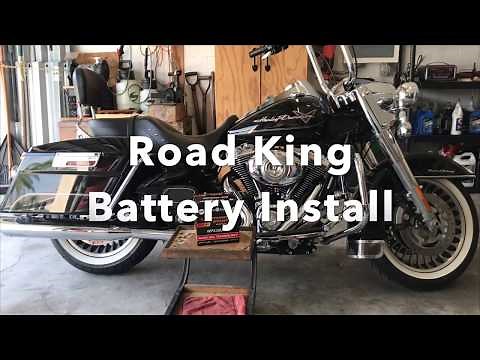 Harley Davidson Road King battery install