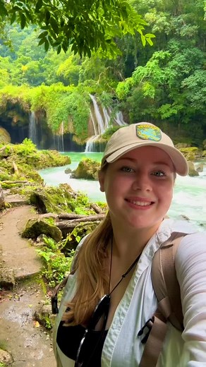 This is Part 2 of my adventures in Semuc Champey, Guatemala!🇬🇹🌿 (Watch Part 1 on my profile!) For those who don’t know — I went on a trip with my friends Kerry in Guatemala and Simmi💚 🚘We traveled with Guatedriver, a service that offers private rides and tours all over Guatemala — safe, comfortable, and reliable! 🌿All our tours, including Semuc Champey, the caves, tubing, and a riverside picnic, were organized by hotel Guayaha 🎒My new spacious backpack with a built-in accordion cube — Cit