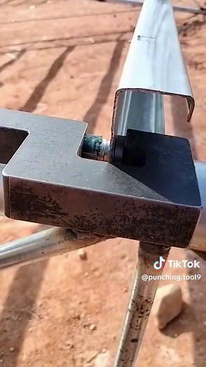 Portable Steel Punching Machine for Accurate Results