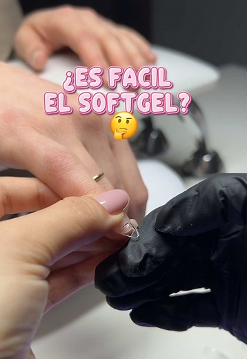 ¿Como te va a ti con las uñas softgel? 🤔 #softgel #softgelextensions #softgelnails #gelxnails #gelx